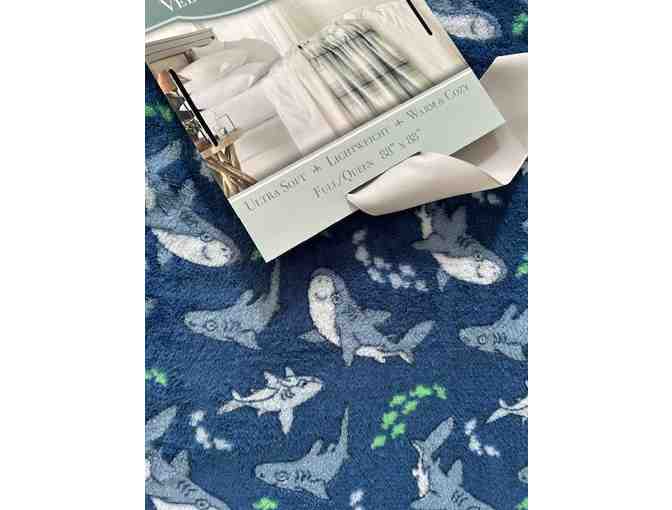 SHARK BLANKET - Queen / Full (Soft Plush, Size 88" x 88") - Photo 3