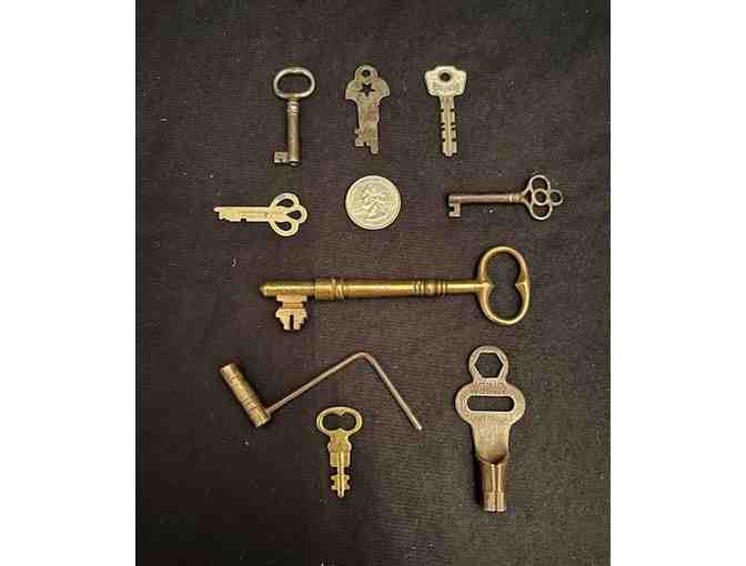 1900's: ANTIQUE KEYS: 9 CLOCK and Skate Keys (Vintage) - Photo 1