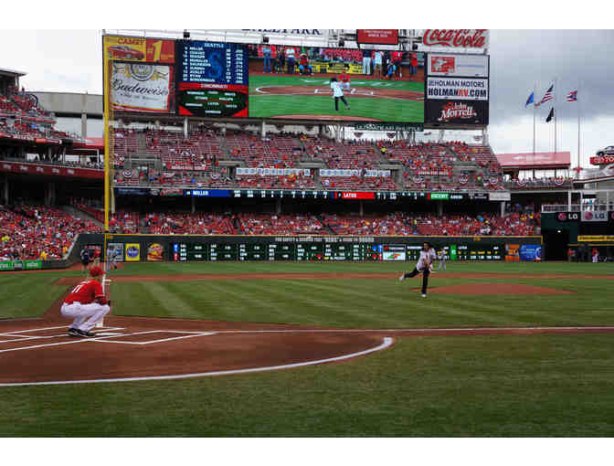 Signed One-of-a-Kind Alice Cooper Cincinnati Red's Official Team Jersey