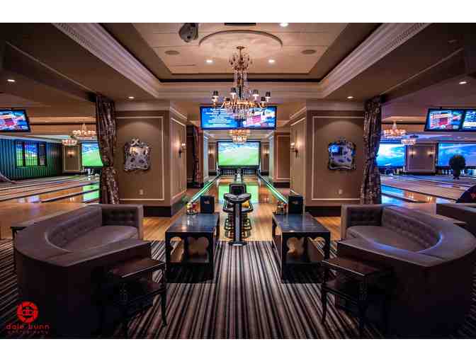 High Rollers Luxury Lanes & Sports Lounge at Foxwoods