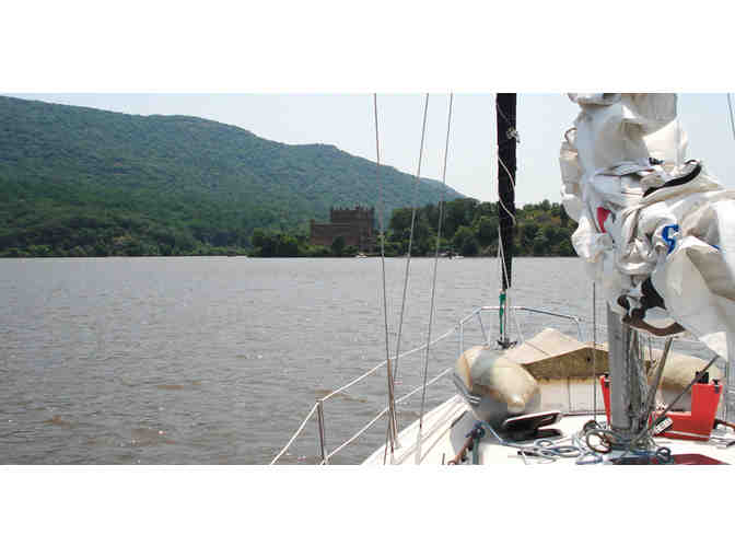 Sunset Sail for 2 with Black Swan Sailing