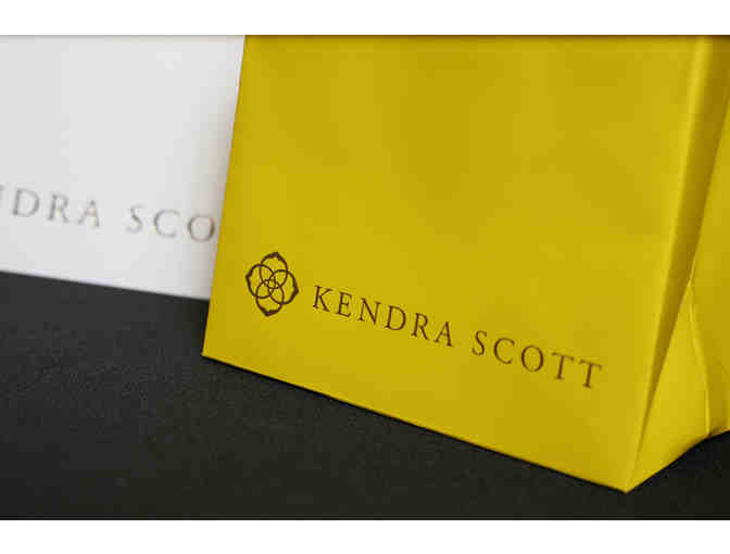 Kendra Scott Elisa Pendant Necklace
