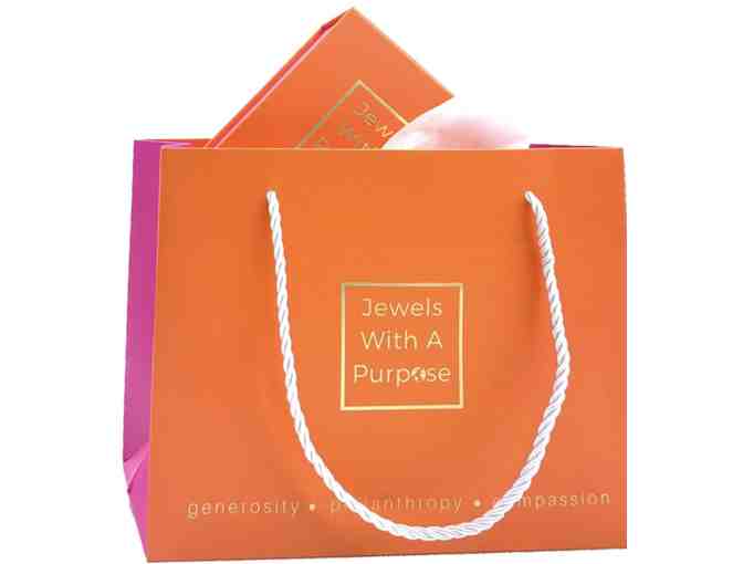 Modern Classic Necklace and Earrings Set / white