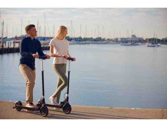 Glion Dolly ADULT Electric Scooter & Helmet with Bonus High Sierra Backpack