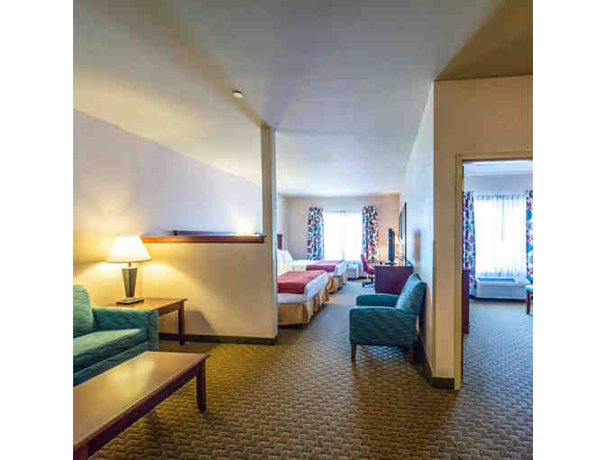 $100 Towards Triple Play Resort Lodging