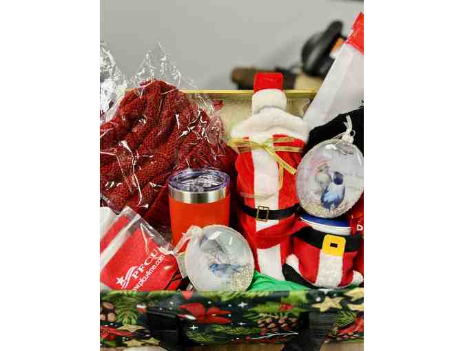 Holiday Cheer Gift Basket - Photo 4