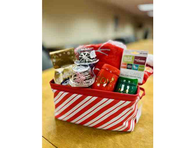 Holiday Comfort Basket - Photo 2