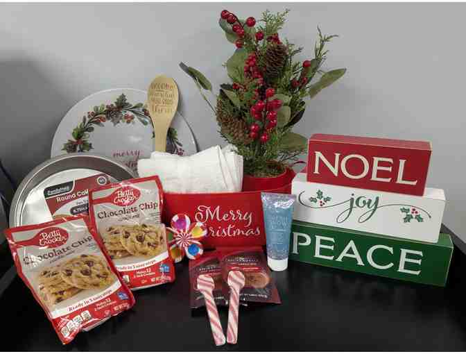 Home for the Holidays Baking and Decor Bundle - Photo 1