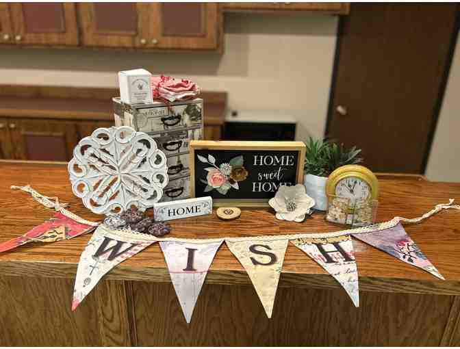 Get your decor on point! - Photo 1