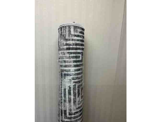 Modern Area Rug - Photo 1