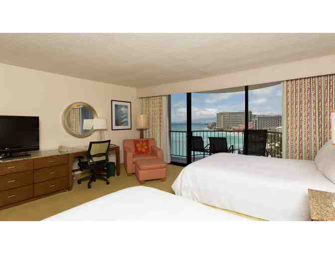 3 Nights for 2, Ocean Front Room with Dinner, Waikiki Beach Marriott Resort & Spa