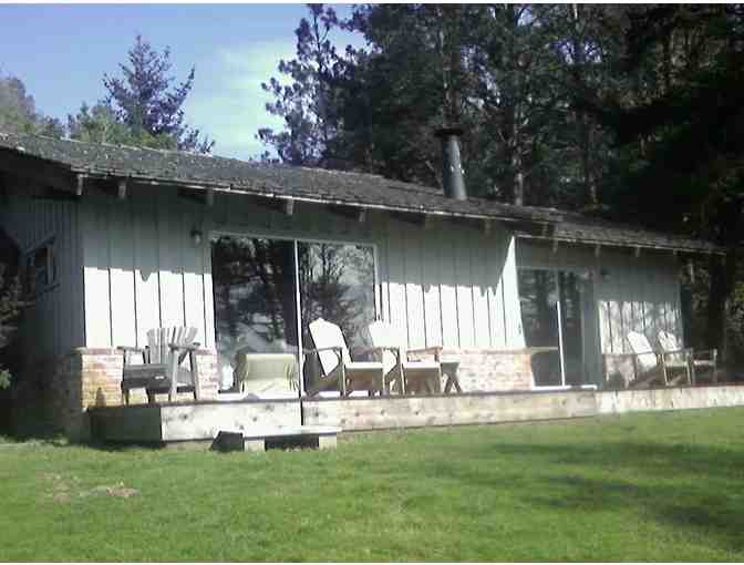 Two nights, Andiron Seaside Inn and Cabins