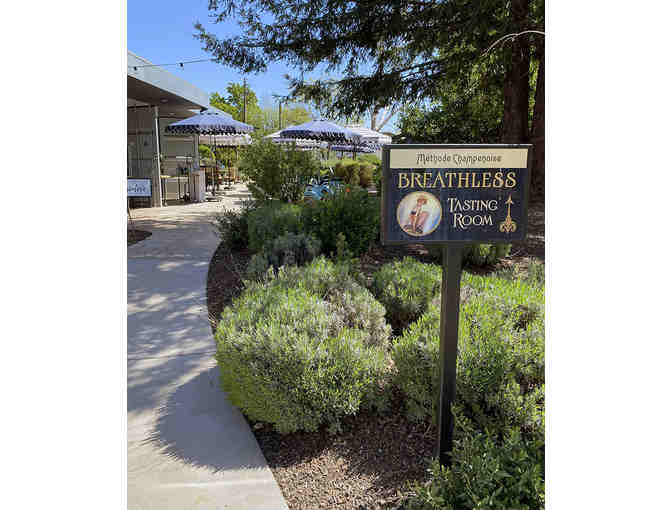 Sabrage Experience and Tasting, Breathless Sparkling Wines