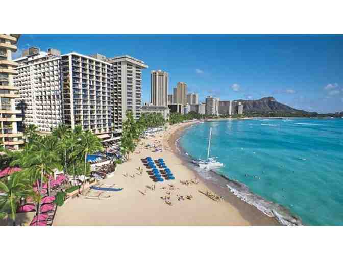 5 Nights for 4, Outrigger Waikiki Beach Resort