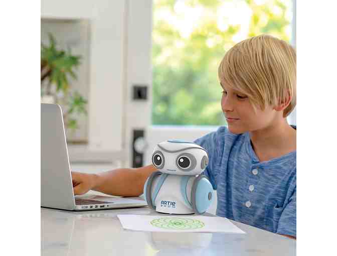 Artie 3000 the Coding Robot