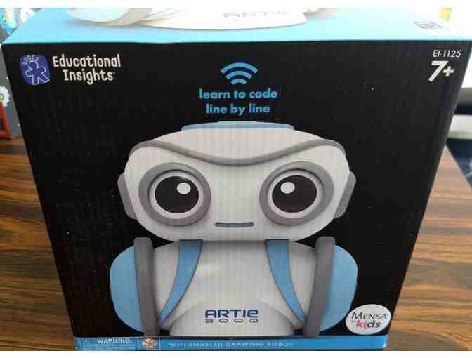 Artie 3000 the Coding Robot