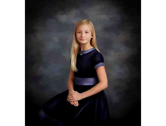 Photographic session of an individual child plus one 14' portrait on canvas