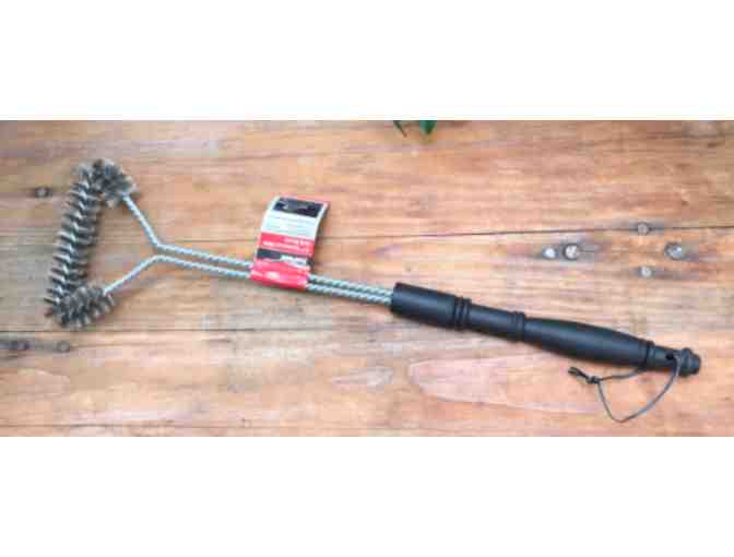 Long Reach BBQ Grill Brush - Stainless Steel Bristles