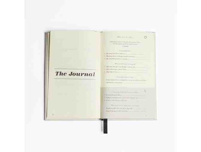 The Five Minute Journal: A Happier You in 5 Minutes a Day