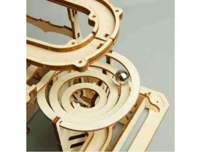 'Marble Parkour' Waterwheel Coaster Mechanical Wooden Marble Run Kit | Rokr