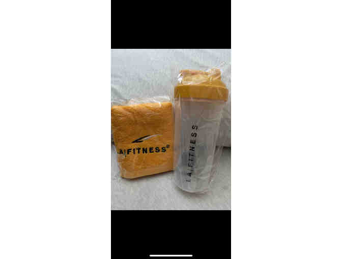 LA Fitness--15 days of Free Fitness w/ water bottle & towel
