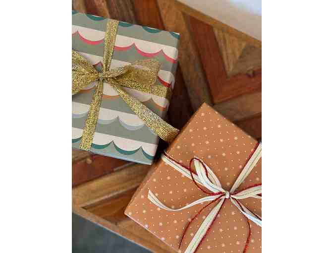 Gift Wrapping Service by LB Parent