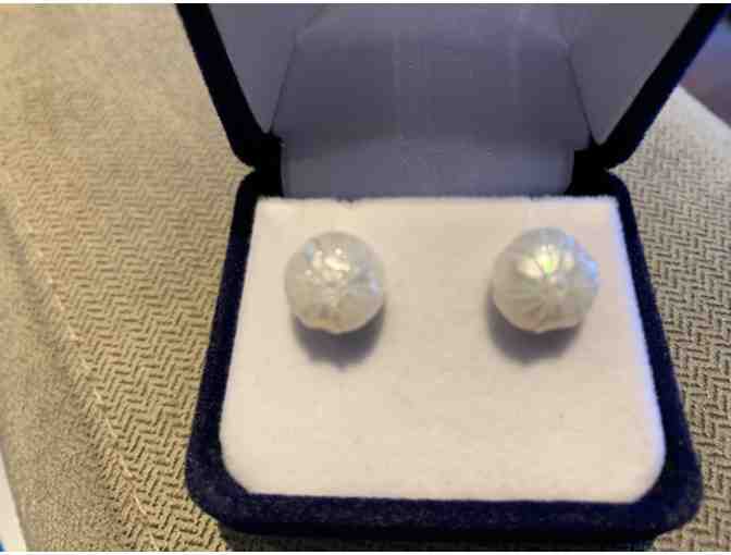 Carved Pearl Earrings