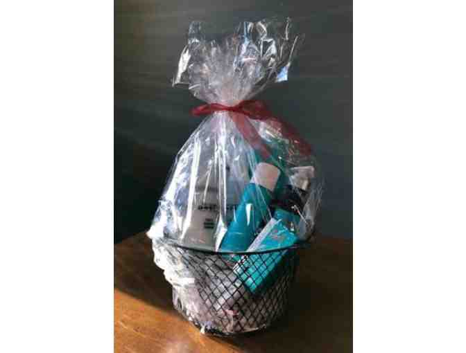 Glowing Skin & Hair with a Spa/Salon Package from Exsalonce