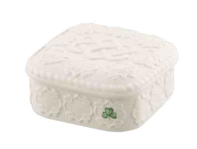 Belleek Classic Edition Piece 2019 Love Knot Gift Box