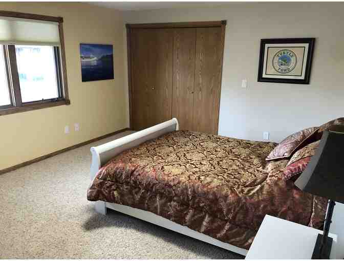 Denny Kelly: Two-Night Stay in Des Moines, Iowa Including Daily Reiki or EFT Session