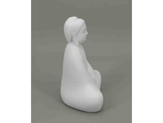 Buddha Groove: Minimalist Abstract Meditating Buddha Statue in White