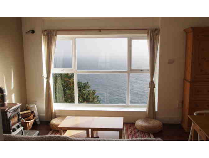 Dzogchen Beara, Southwest Ireland: Four-Night Stay in Cliff-Top Ocean View Cottage