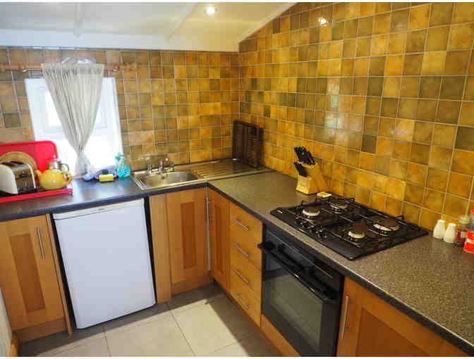 Dzogchen Beara, Southwest Ireland: Four-Night Stay in Cliff-Top Ocean View Cottage