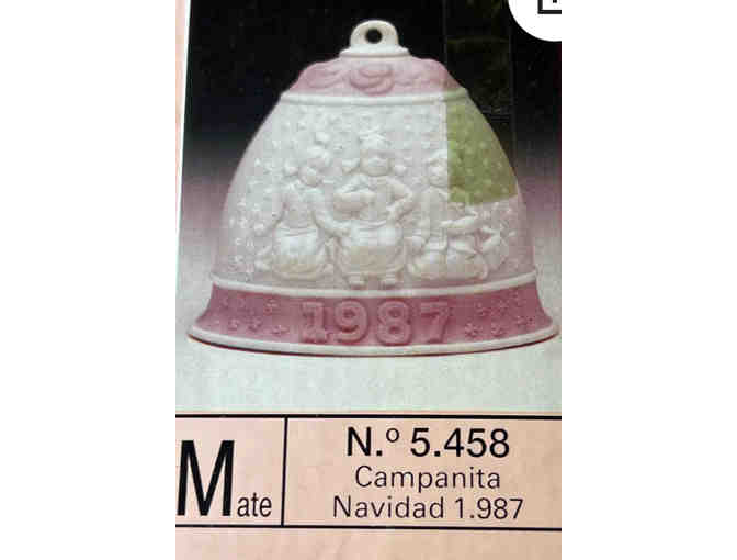 Lladro porcelain 1987 Christmas bell ornament