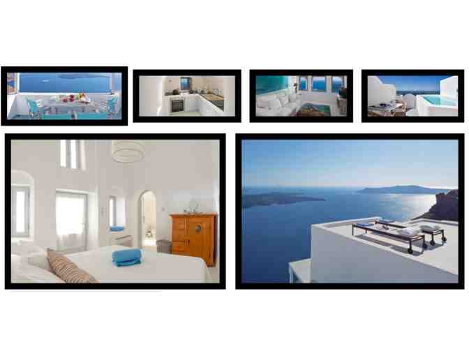 LUXURIOUS PRIVATE VILLA IN SANTORINI
