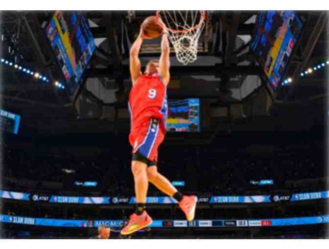 BASKETBALL CLINIC WITH MAC MCCLUNG SLAM DUNK CHAMP