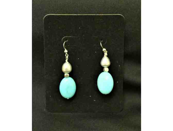 Turquoise Howlite & Silver Freshwater Pearl necklace and Earrings set