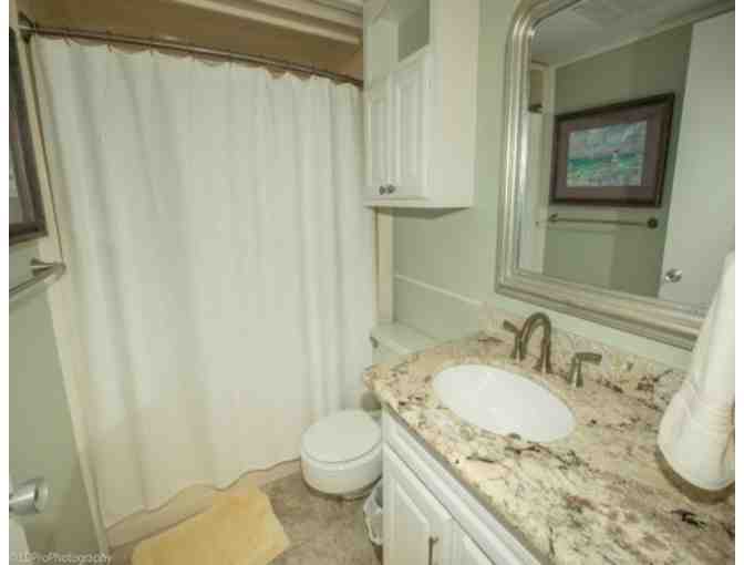 Four-night stay at a one bedroom, one bath condo in Destin, Florida!