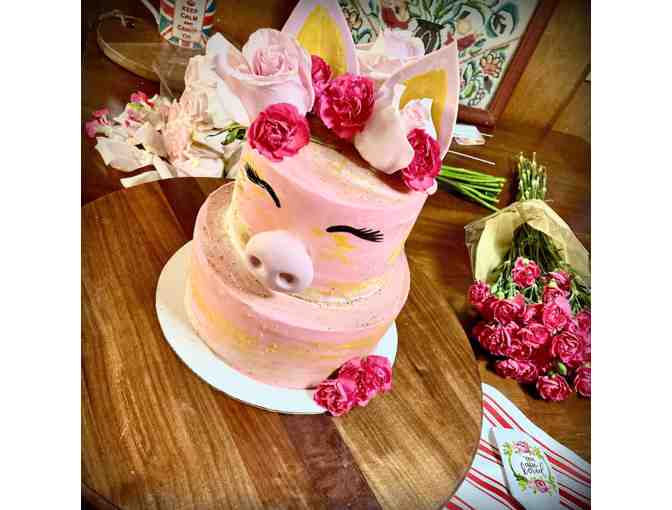 Custom Cake from Yes, I Bake!