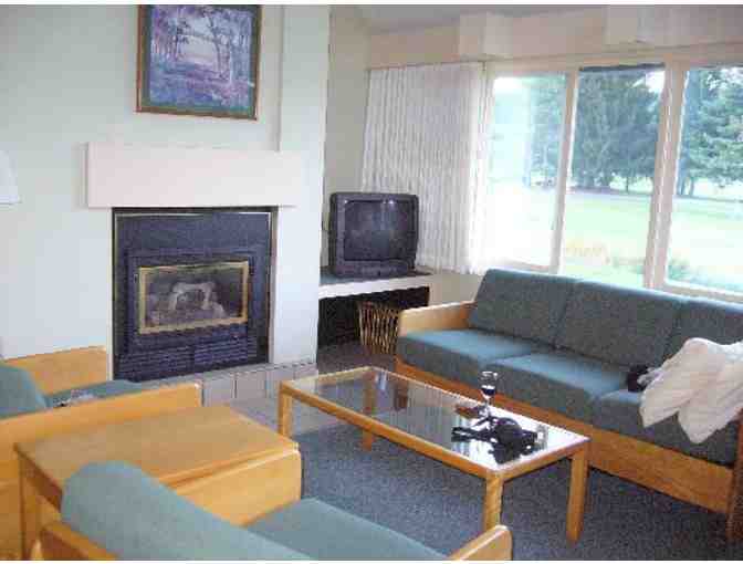 TWO BEDROOM TOWNHOUSE STOWE, VERMONT - SLEEPS 6.