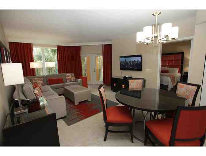 ORLANDO 2 SUITE CONDO- SLEEPS 8 FOR DECEMBER 14-21, 2019 + 4 Disney One Day Hopper passes