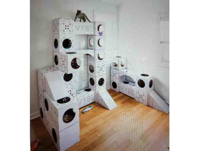 AMAZING Cat Castle for your furr-babies!