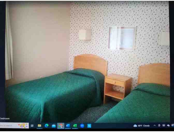 Condo in Stowe Vermont for Seven (7) nights sleeps Eight (8)