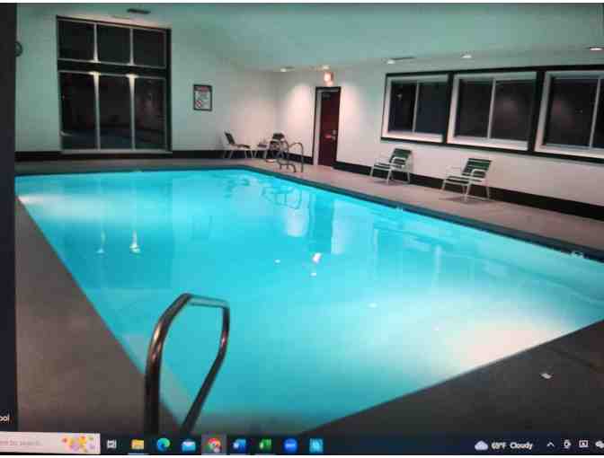 Condo in Stowe Vermont for Seven (7) nights sleeps Eight (8)