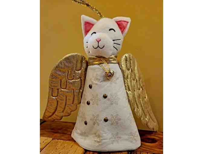 Basket of Christmas Items that Show Your Love of Cats!