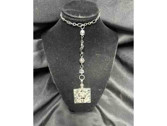Agate & Crystal Car and Key Charm - Photo 2