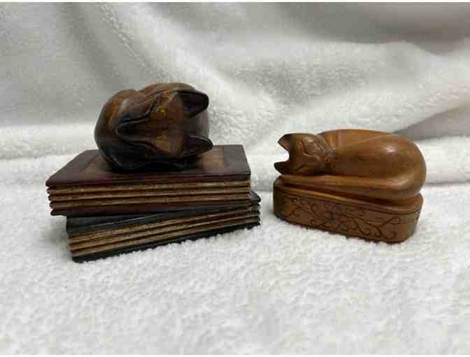 Sleeping Cat Wooden Bookends - Photo 2