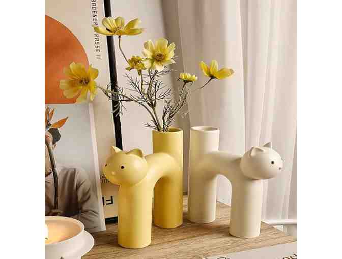 White Resin Cat Vase - Photo 2