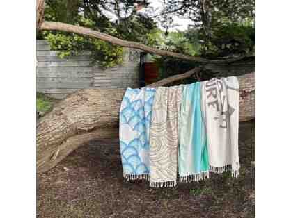 Stef Chandler Blue Wave Towel & Blanket Set (2 of 2)