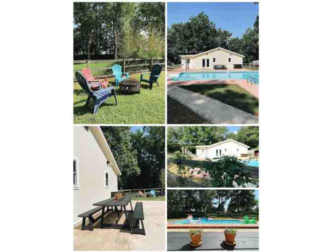 AirBnB stay at 'Cozy Cottage with firepit and pool' in Fayetteville